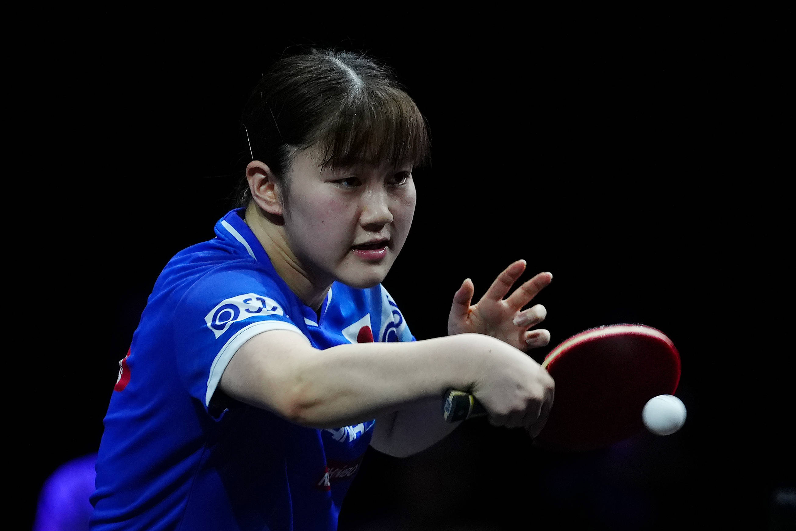 跳跃后挥拳 跳跃后挥拳