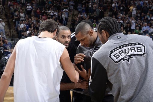 推进到中场 推进到中场